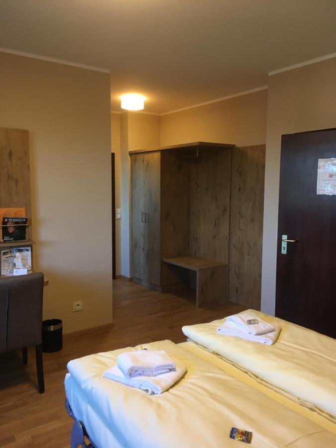 Parkhotel Leiser Планег Екстериор снимка