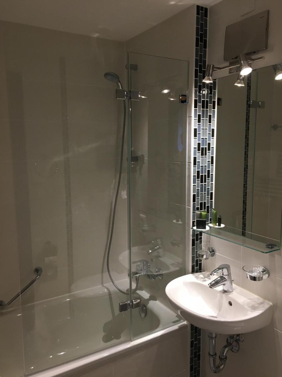 Parkhotel Leiser Планег Екстериор снимка