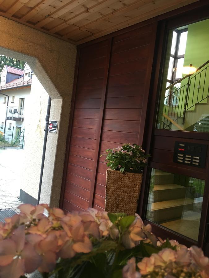 Parkhotel Leiser Планег Екстериор снимка
